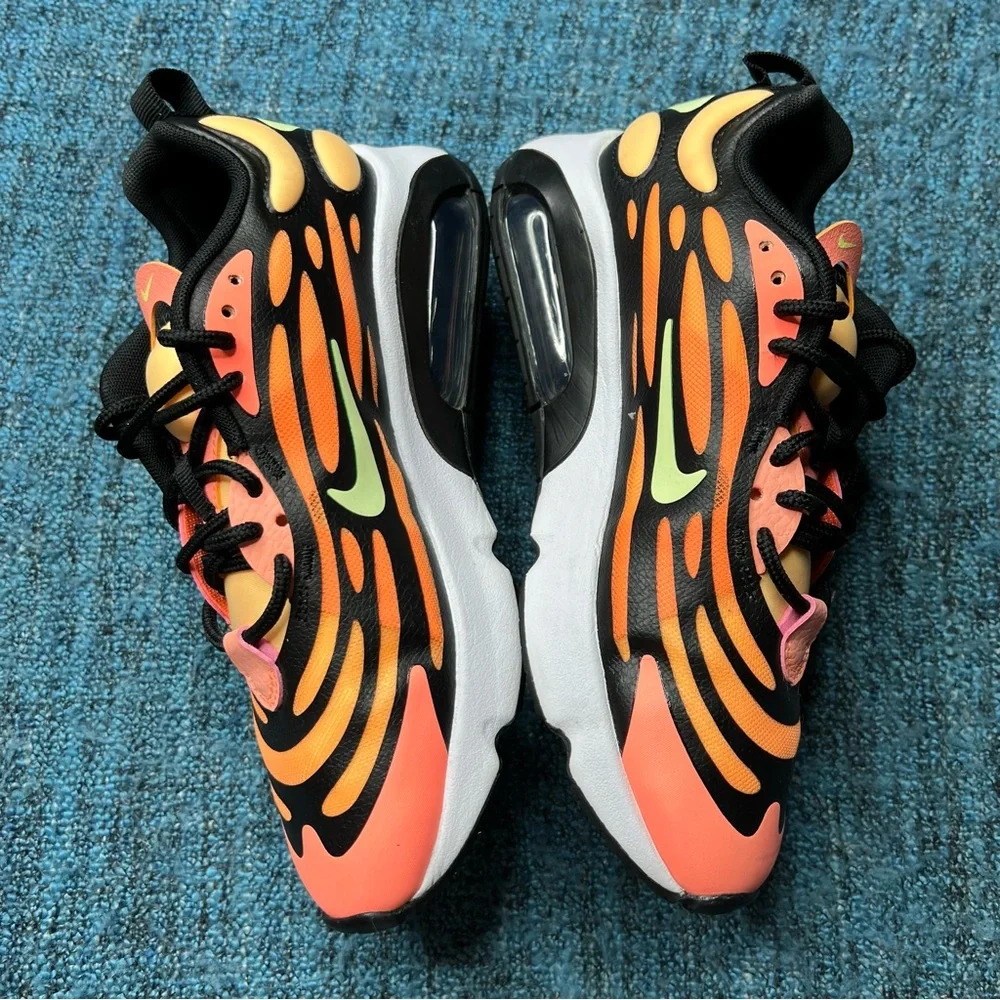 Nike Air Max Exosense Sneakers in Atomic Pink Black Womens Size 6 Athletic Shoes